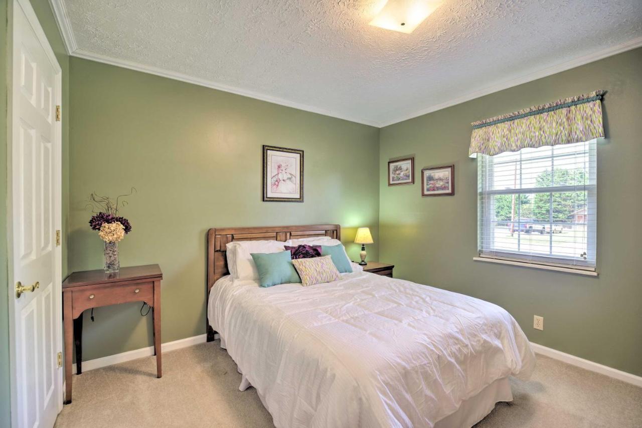 Villa 16 Mi To Pigeon Forge Jujus House With Mtn View Seymour Exterior foto